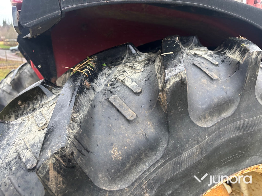 Traktor - IH 685XL