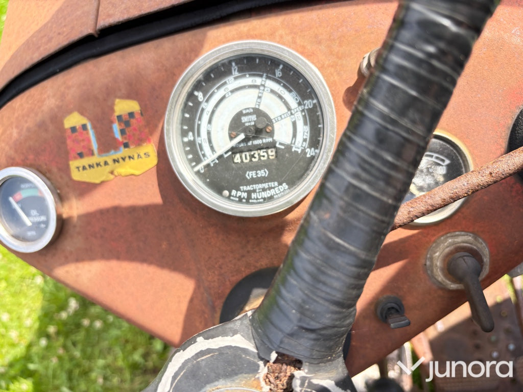 Massey Ferguson 35