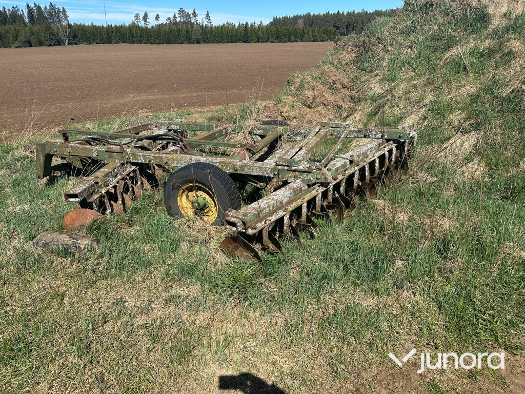 Skålsvans - John Deere