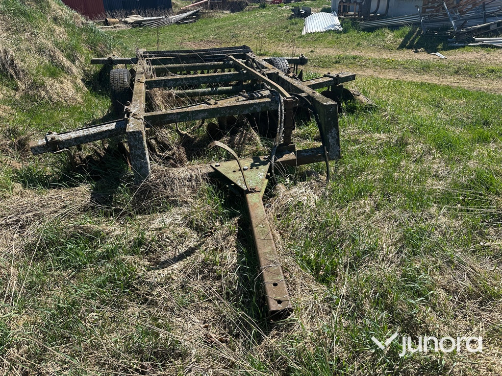 Skålsvans - John Deere