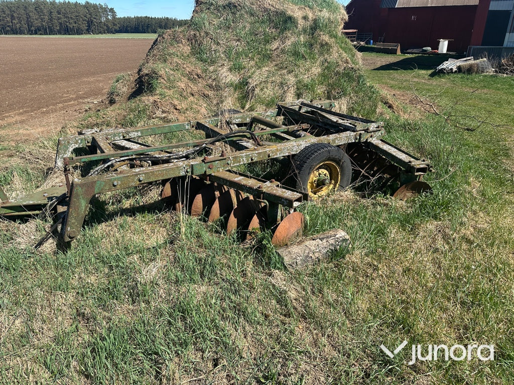 Skålsvans - John Deere