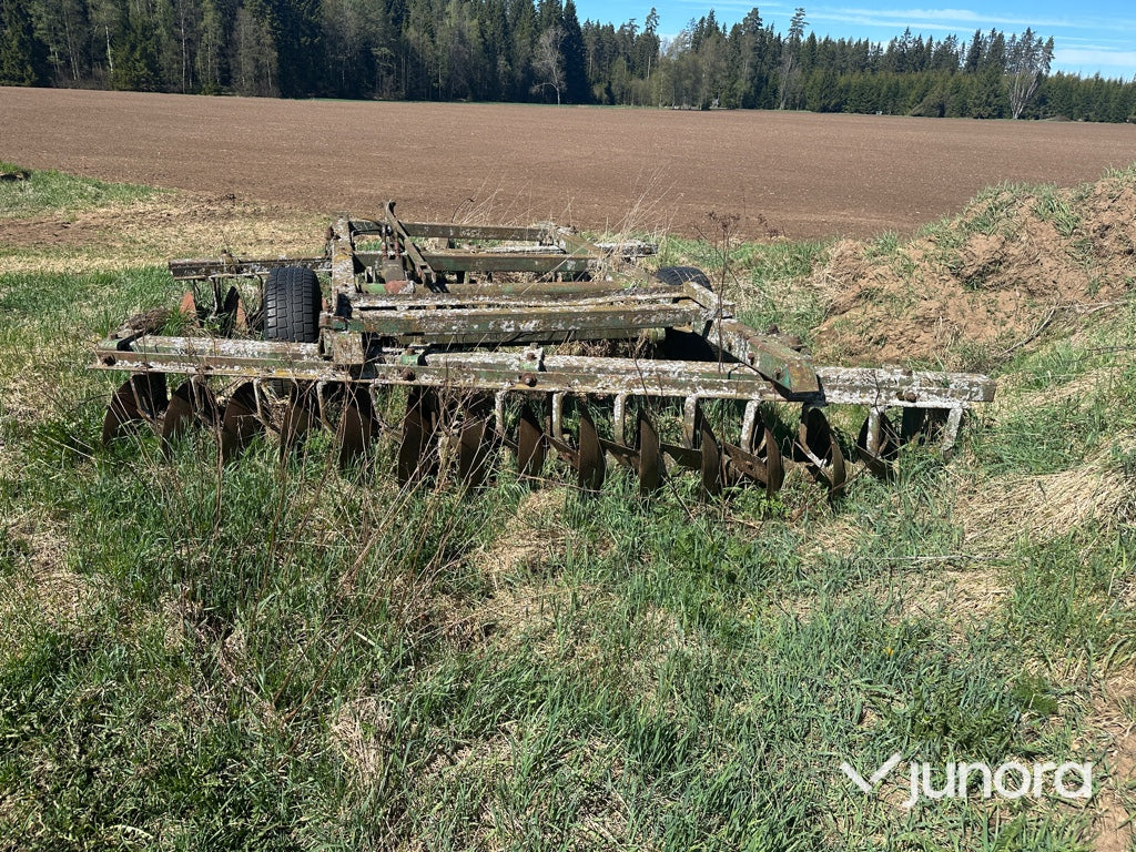 Skålsvans - John Deere
