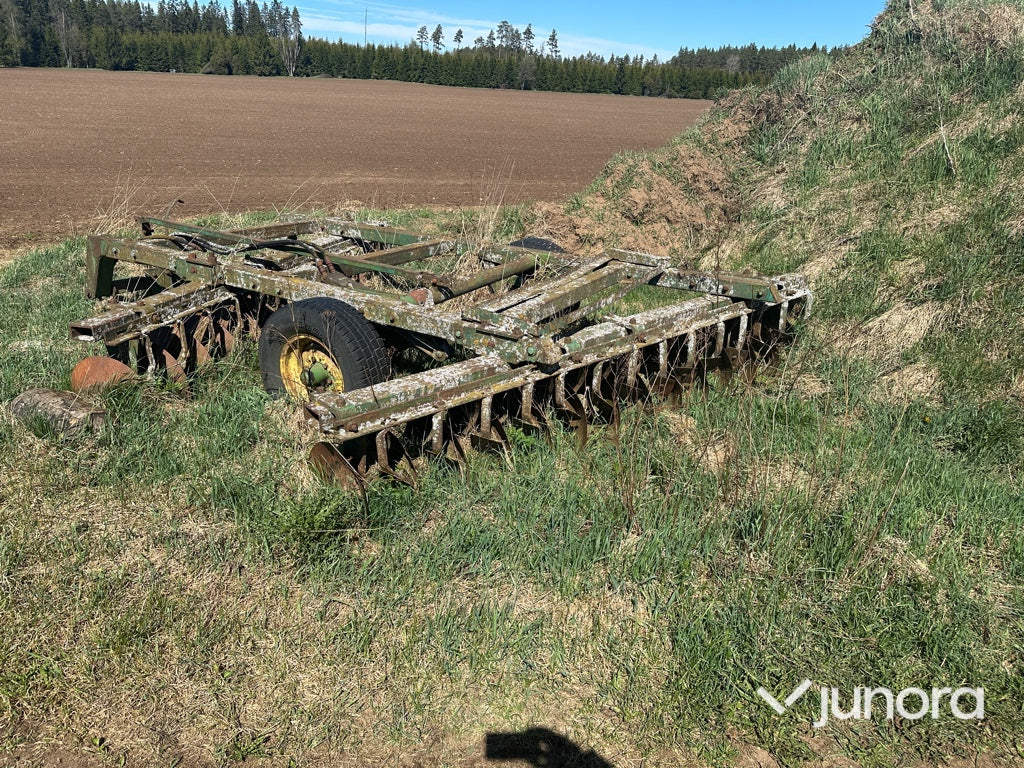 Skålsvans - John Deere