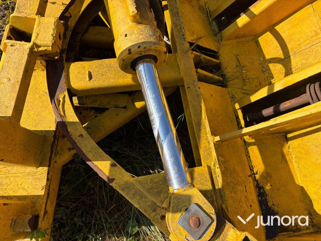 Hydrauliskt vikplogblad med Stora BM
