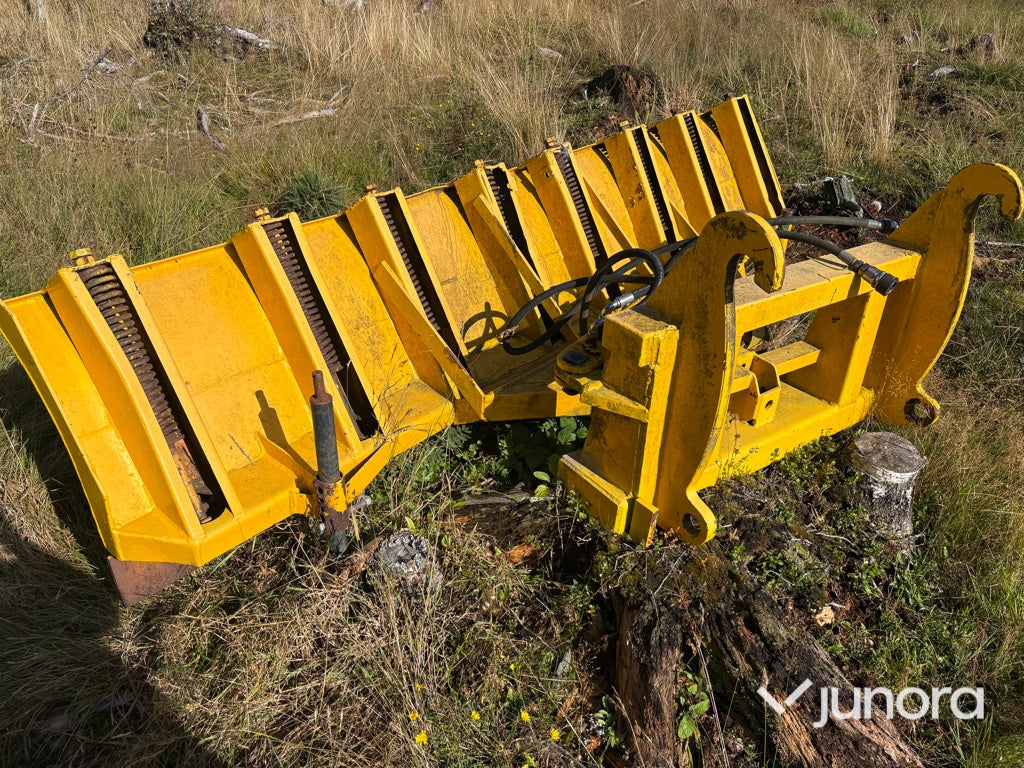 Hydrauliskt vikplogblad med Stora BM