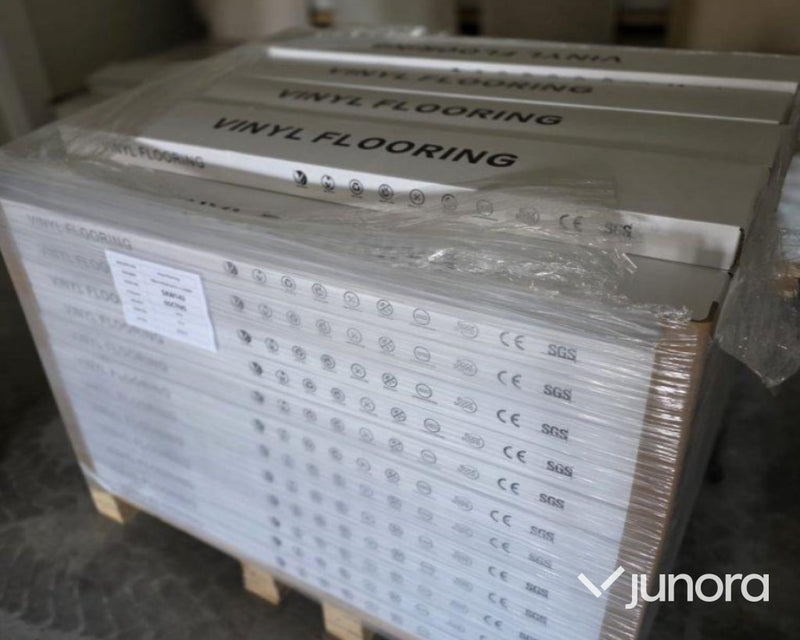 Vinylgolv – 114 m², mörk ek (SPC, klickgolv)