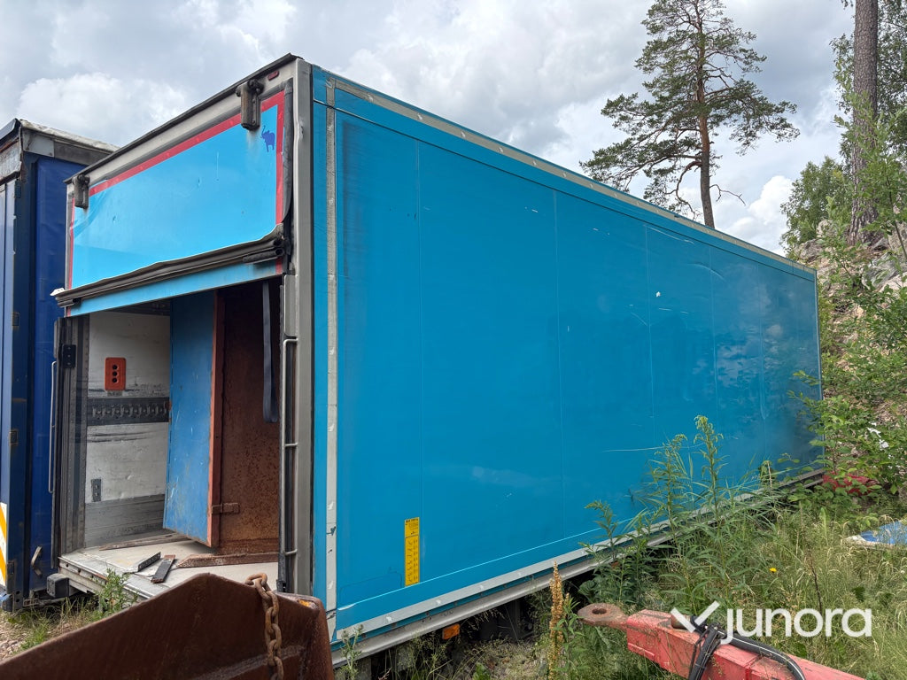 Lastbilsskåp 7,5 m x 2,5 m