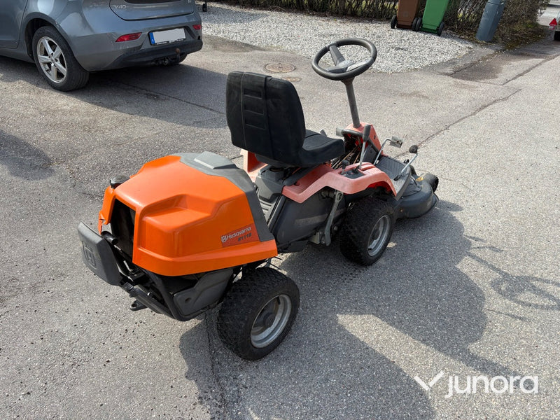 Gräsklippare - Husqvarna, R111B