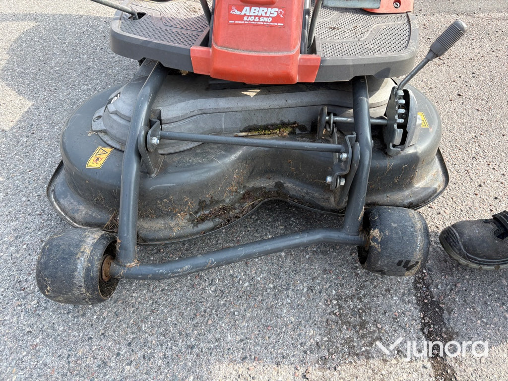 Gräsklippare - Husqvarna, R111B
