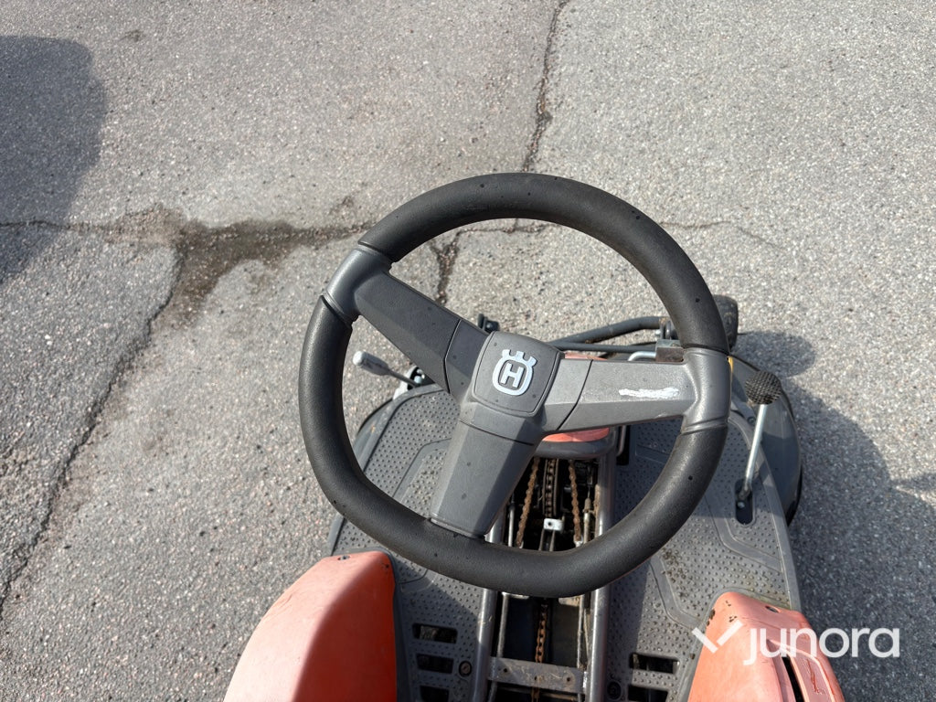 Gräsklippare - Husqvarna, R111B