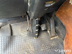 Lastbil Scania P92H 4X2 med lyftkran