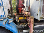 Lastbil Scania P92H 4X2 med lyftkran