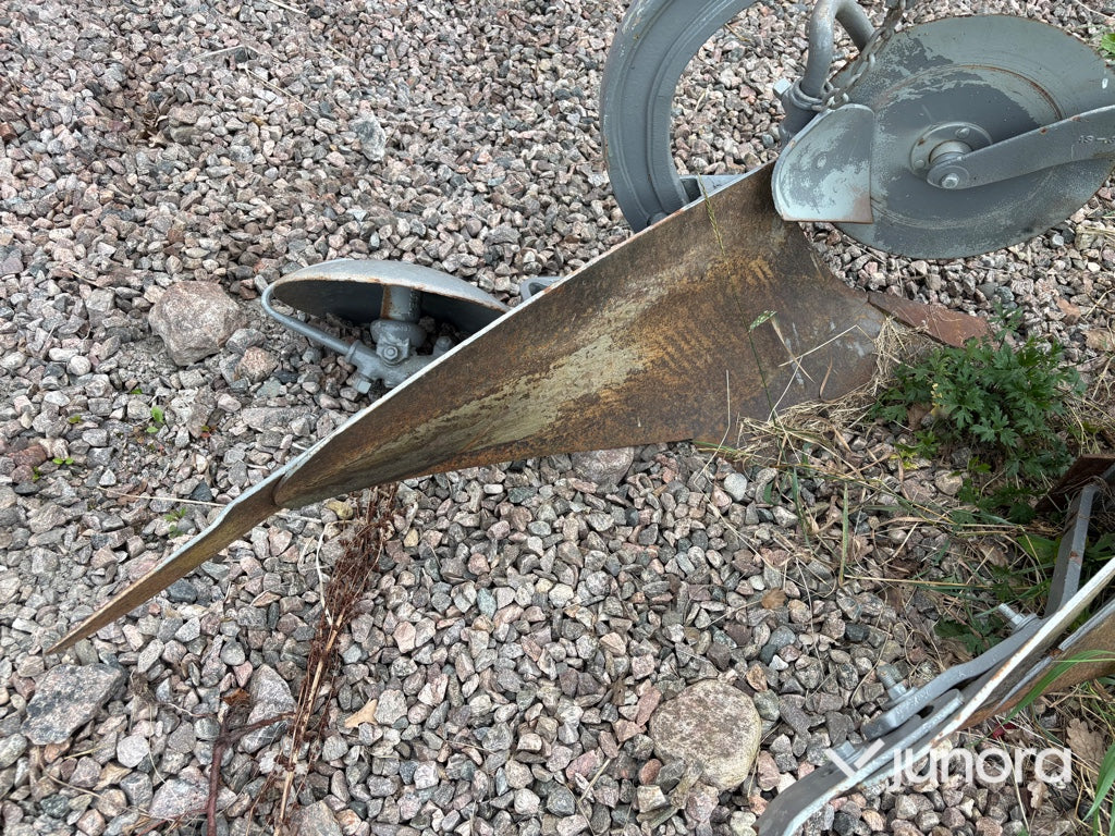 2-skärig Plog - Ferguson Grålle