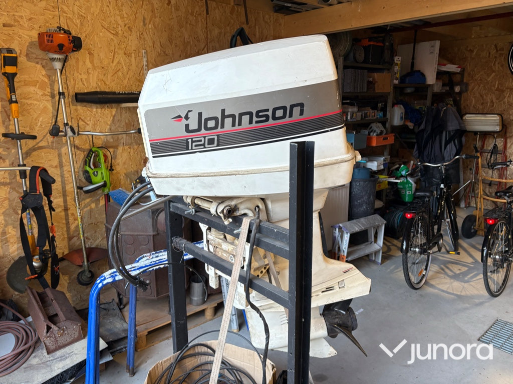 Båtmotor - Johnson V4 VRO 120 hk