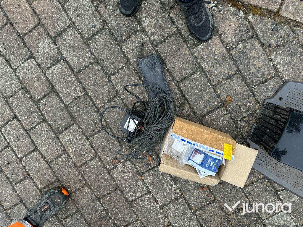 Robot gräsklippare - Huskvarna, 230 ACX