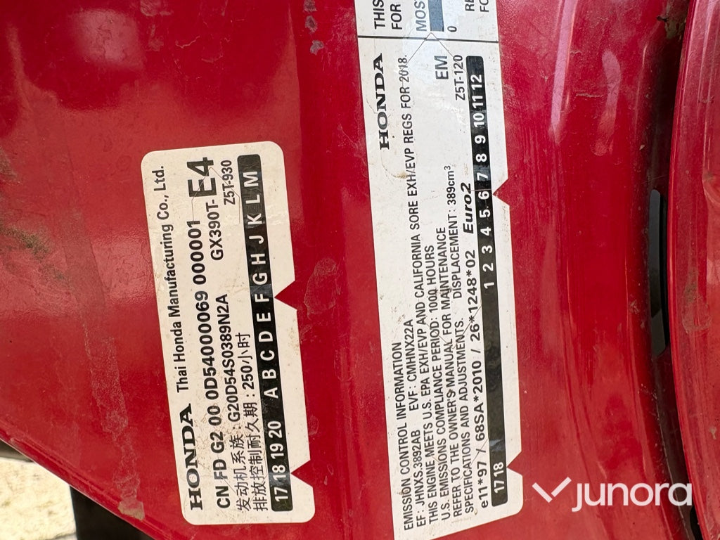 Lövsug med tippcontainer – Honda-motor