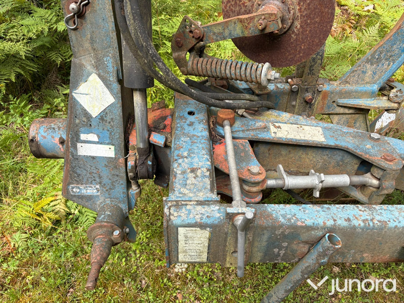 Treskärig Växelplog