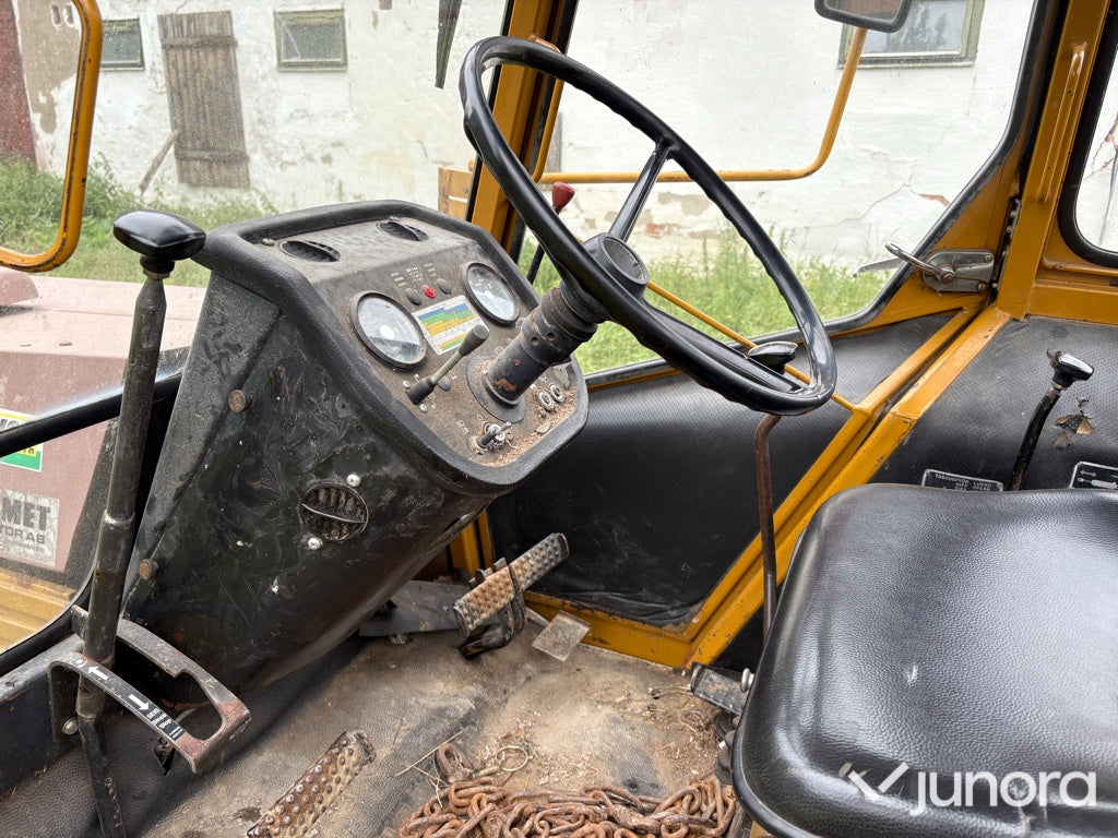 Traktor Valmet 602