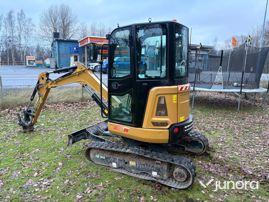 Grävmaskin + Redskap - Carter, CT26