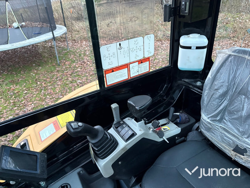 Grävmaskin - Carter CT26, med redskap