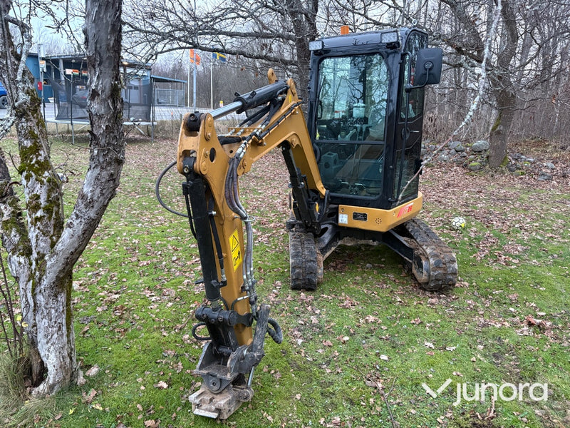 Grävmaskin - Carter CT26, med redskap