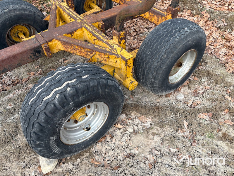 Skogsvagn - Mowi 2453