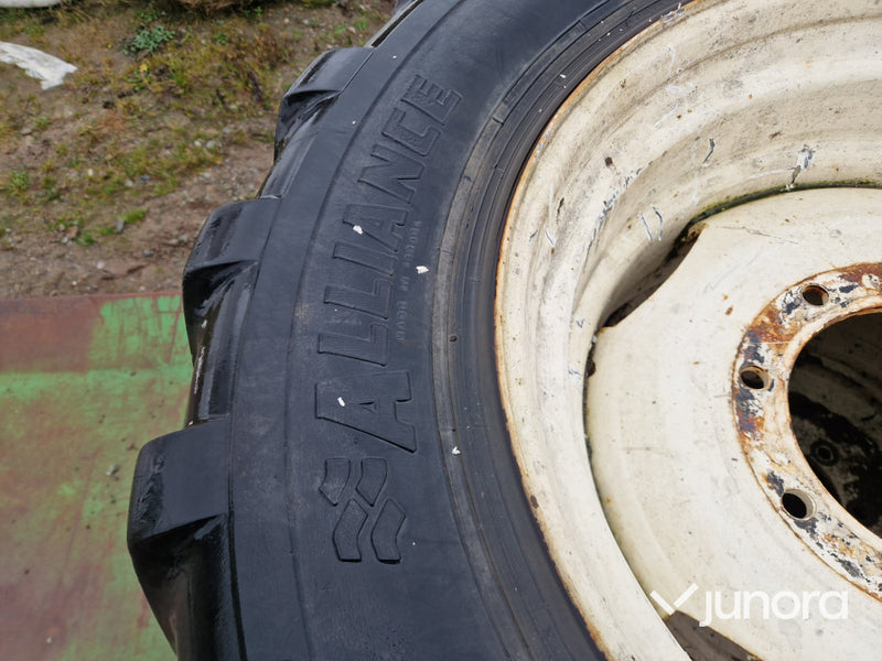 Däck + Fälg - Traktor, Valmet 6400