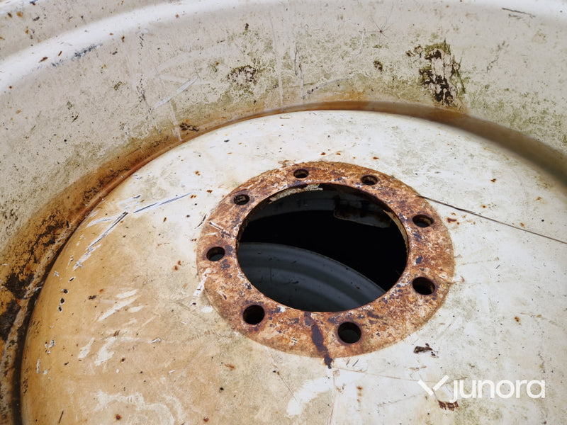 Däck + Fälg - Traktor, Valmet 6400