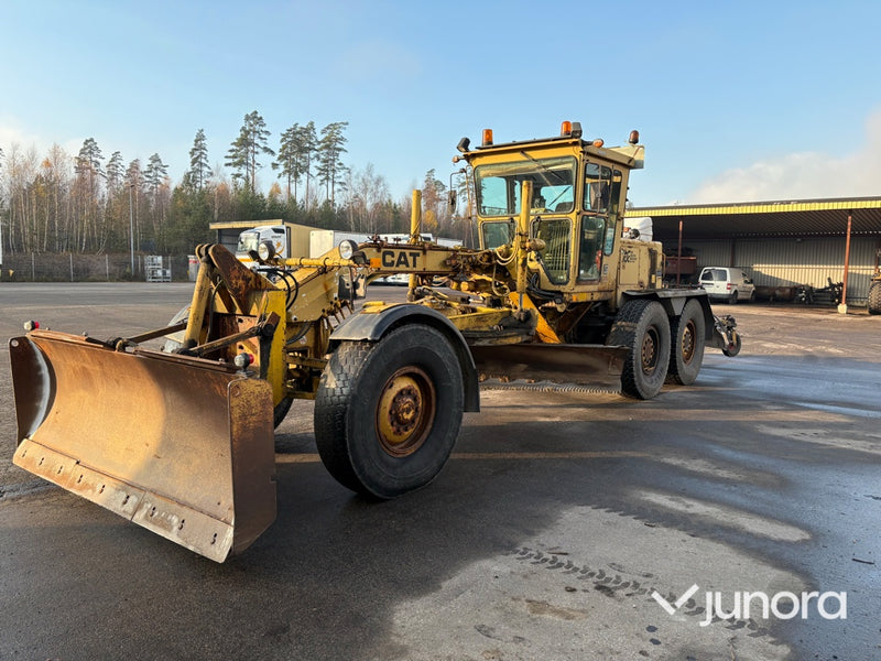 Vägskrapa - Caterpillar, 120G