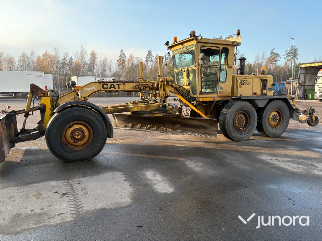 Vägskrapa - Caterpillar, 120G