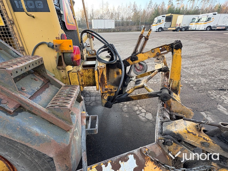 Vägskrapa - Caterpillar, 120G