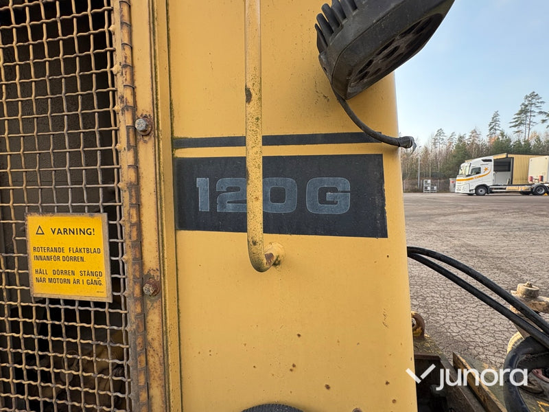 Vägskrapa - Caterpillar, 120G