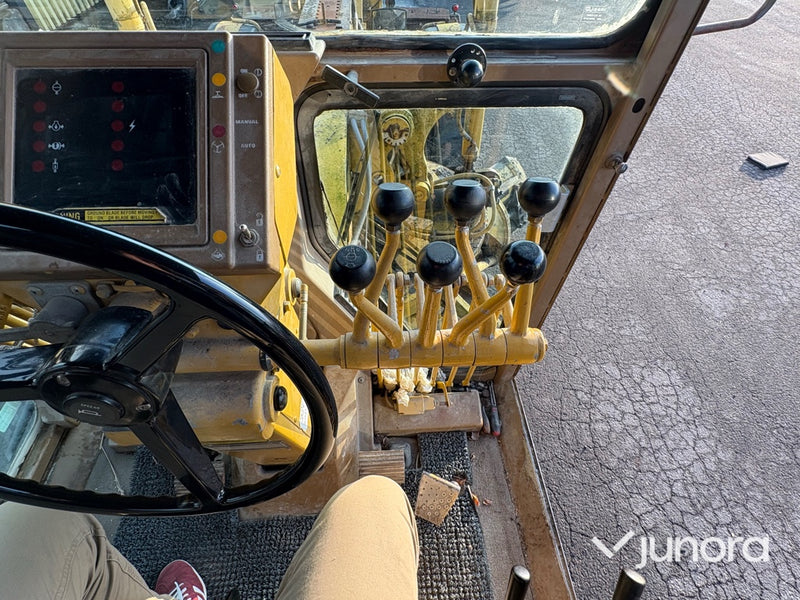 Vägskrapa - Caterpillar, 120G