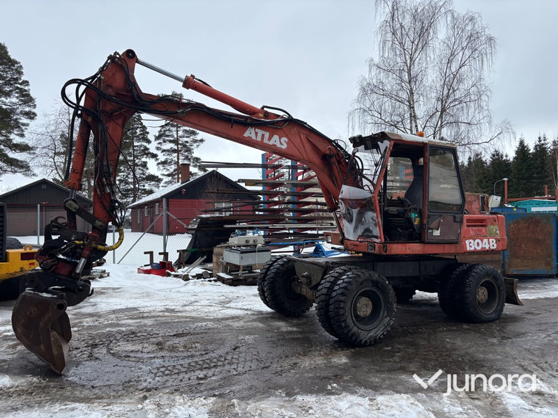 Hjulgrävare - Atlas 1304B med Rototilt och redskap