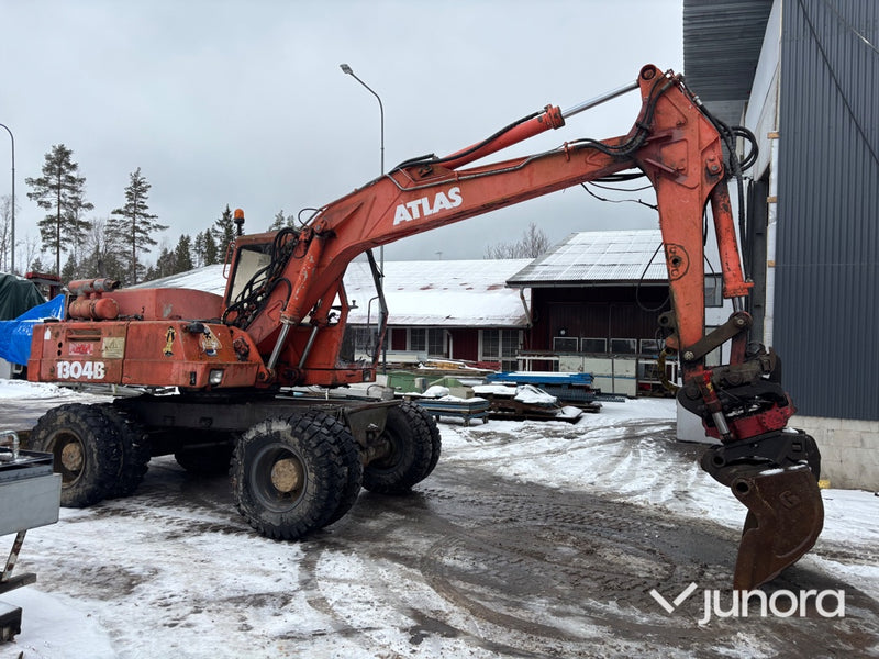Hjulgrävare - Atlas 1304B med Rototilt och redskap