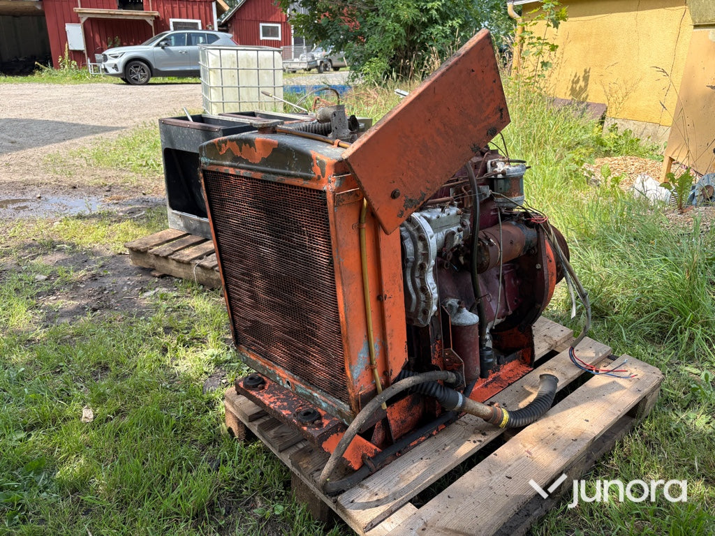 Dieselmotor - Perkins från Dronningborg 1200