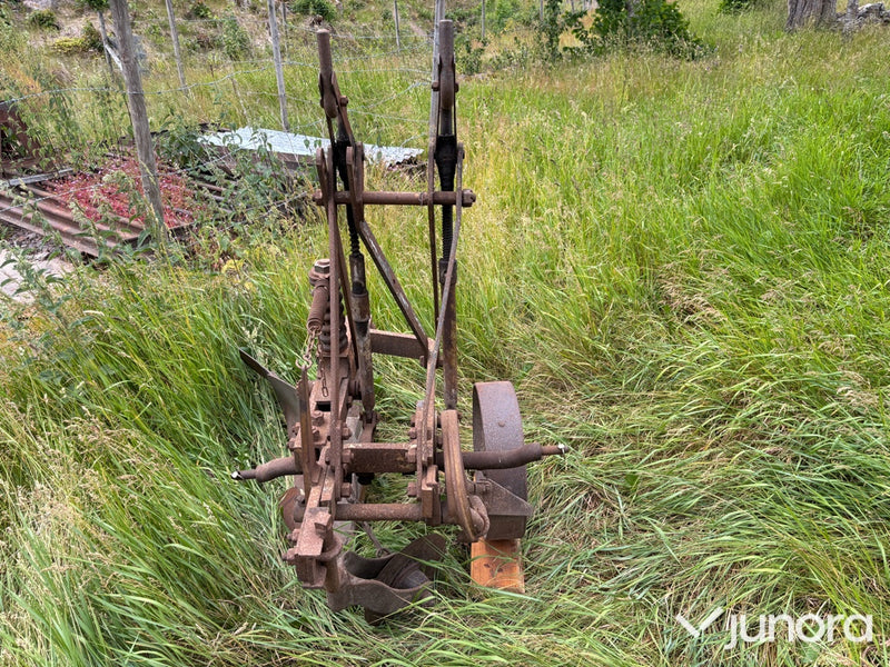 Enskärig plog