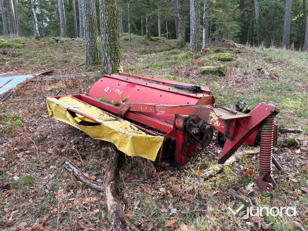 Slåtter Taarup 305