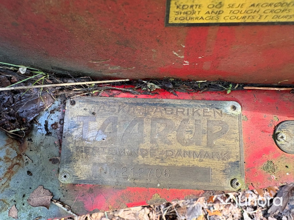 Slåtter Taarup 305