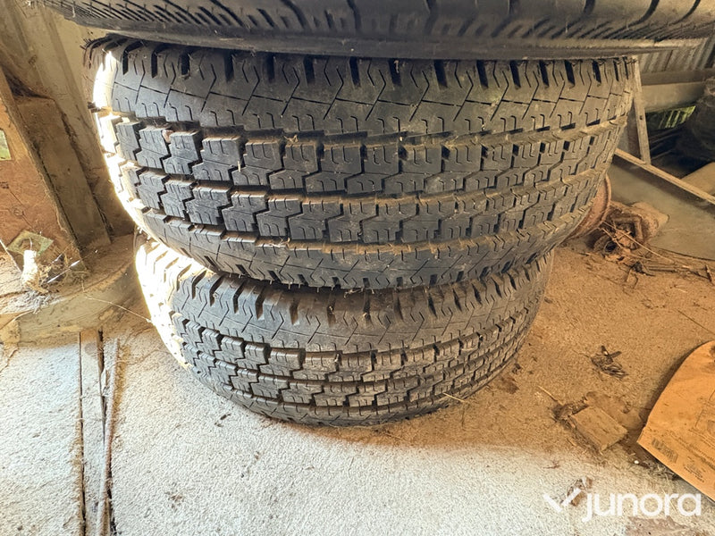 2st Nya däck Michelin AGilis