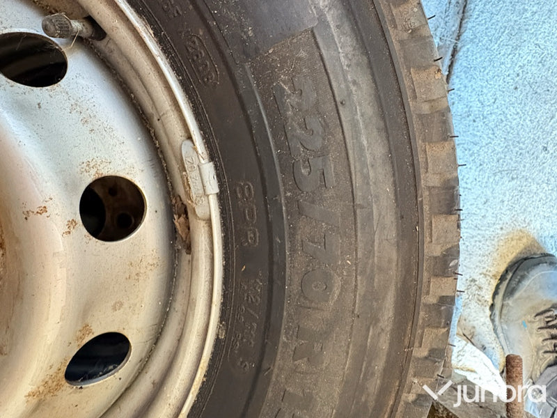 2st Nya däck Michelin AGilis