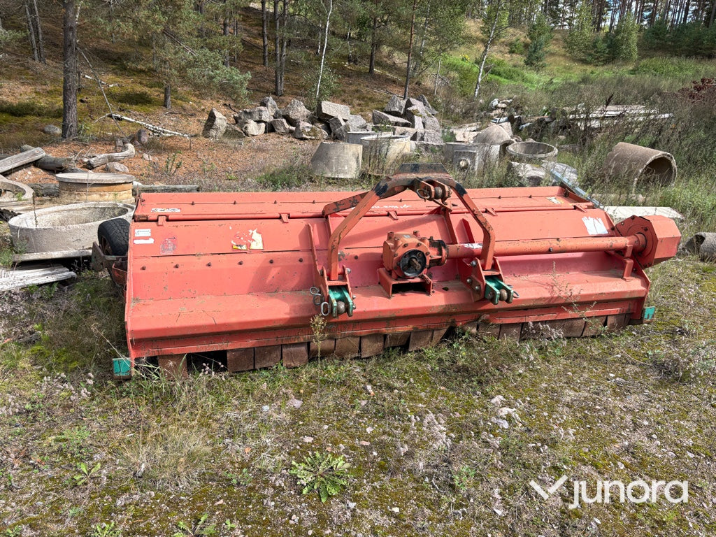 Betesputs  Kverneland FXJ 300
