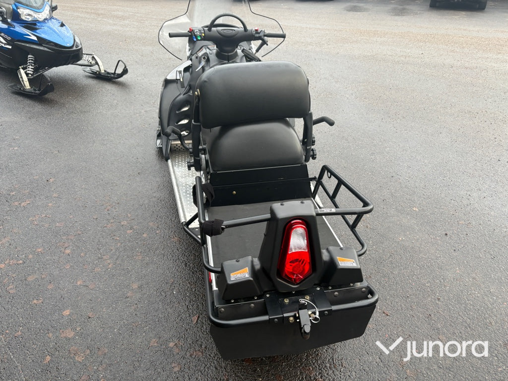 Snöskoter - Polaris Widetrak 600 IQ