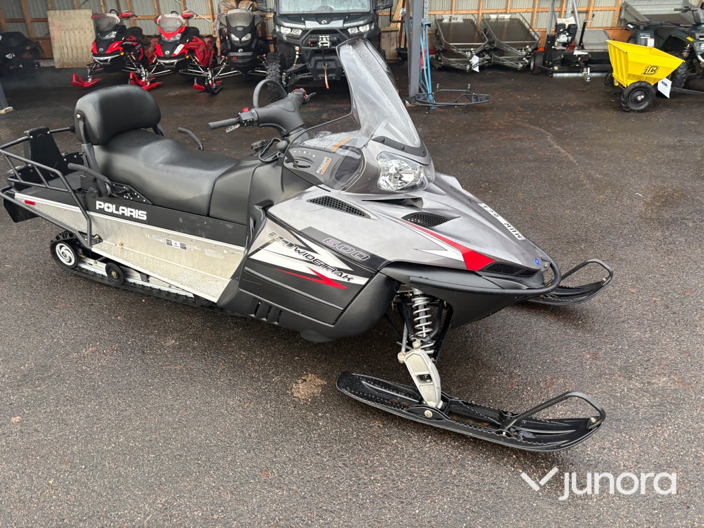 Snöskoter - Polaris Widetrak 600 IQ