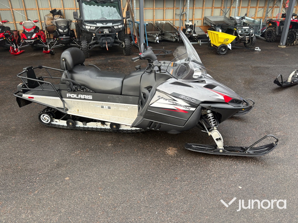 Snöskoter - Polaris Widetrak 600 IQ