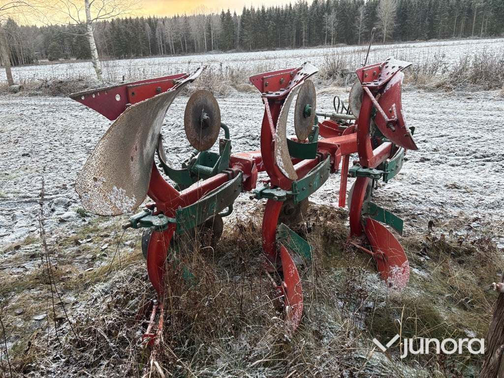 Treskärig plog - Kverneland Mod.E