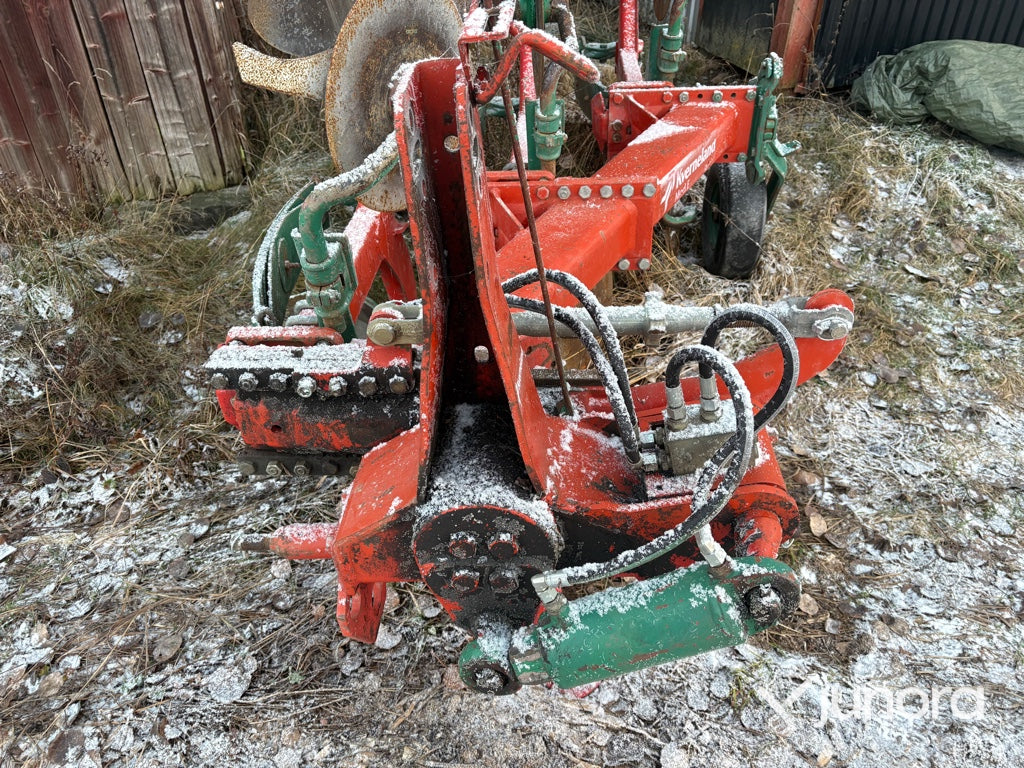 Treskärig plog - Kverneland Mod.E