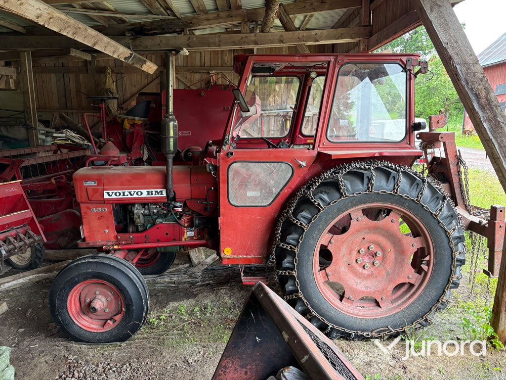 Traktor - Volvo-BM, T 430, Med vinsch