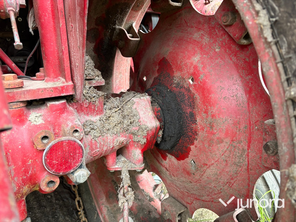 Traktor - Volvo-BM, T 430, Med vinsch