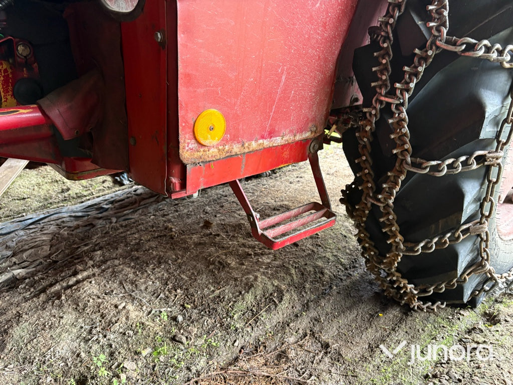 Traktor - Volvo-BM, T 430, Med vinsch